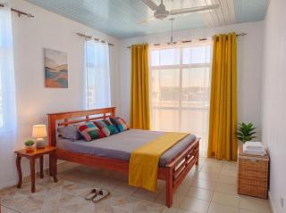 Penthouse near the Beach, 0742 for 616 then 120 - 4