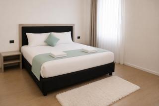 marina Modern apartments with a rooftop swimming pool - 2