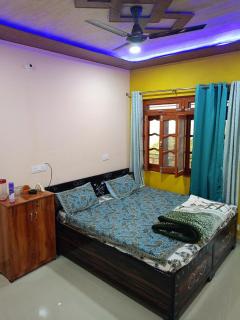 Bhandari homestay rudranath treck - 0