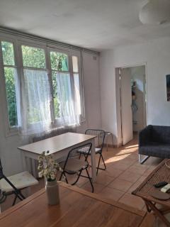 Maison charmante bordée de bambous - 3