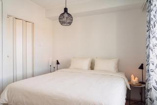 Central Studio III by Elys Collection - 8