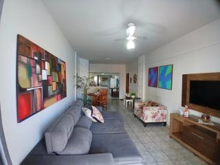 Apartamento Praia do Morro com Churrasqueira, Cozinha Gourmet e Wifi - 0