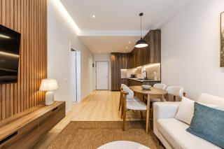 Dajti's Forest Stay 1BR Apartment by PikHost - 7