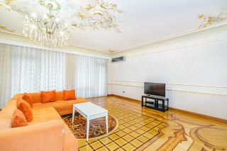 AMBASADOR Luxury Apartment in Baku - 8