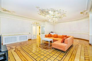 AMBASADOR Luxury Apartment in Baku - 6