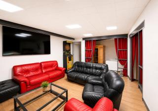 Loft Spa & Jacuzzi - 4