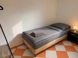Vintage Parkside Apartment Kassel - 8