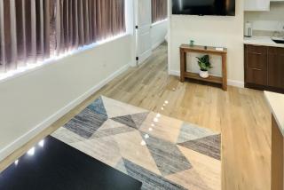 Luxury High-Rise with Panoramic City Views - 1