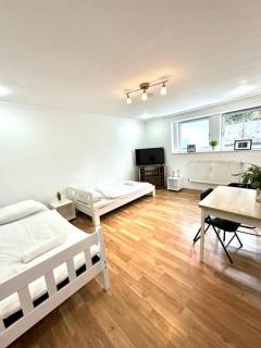 Monteurwohnung, 2 Parkplätze, flexible Anreise,Internet, Top Lage - 0