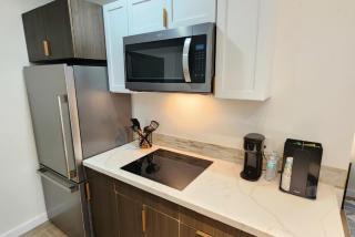 Luxury High-Rise with Panoramic City Views - 2