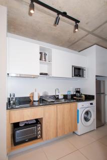 First del Sol Modern One Bedroom in Las Lomas - 8