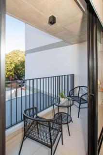 First del Sol Modern One Bedroom in Las Lomas - 3