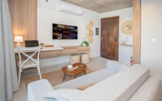 Business Gem Near Malls with Pool Gym & Fast WiFi - 3