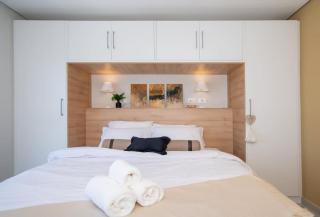 Lovely Apartment with City Views Balcony Gym&Pool - 2