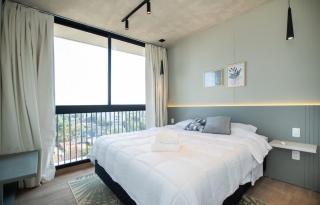 Spacious Stay with Balcony City Views & Pool BBQ - 0