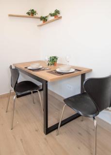 Chic Studio Near Malls with Pool and Gym - 8
