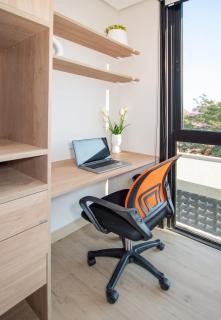 Chic Studio Near Malls with Pool and Gym - 7