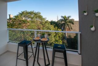 Business Stay with Fast Wi-Fi Pool and Workspace - 6