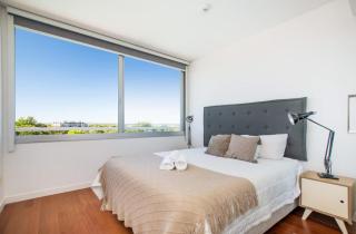 Executive Retreat with Balcony Sauna and Pool - 9