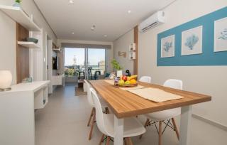 Modern Stay in Prime Area with Pool and Gym - 5