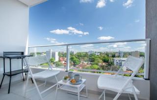 Charming Apt with City View Workspace Pool&Gym - 2