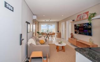 Business Apt with City Views and Great Location - 1