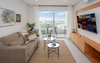 Executive Stay in Business District with Pool&Gym - 9