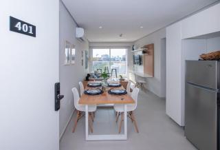 Business Apartment with City Views Pool and Gym - 3