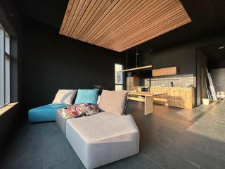 Design House Bakkabud in Grenivík - Waterfront with Outdoor Hot Tub - by Nollur - 9