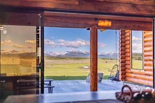 Luxe Teton View Log Cabin Hot Tub Large Groups - 1