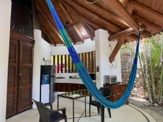 Bungalows con alberca privada en Playa La Ropa - 9
