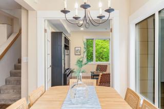 4BR 4BA The Treed Inn Firepit Outdoor Dining and Yard - 3