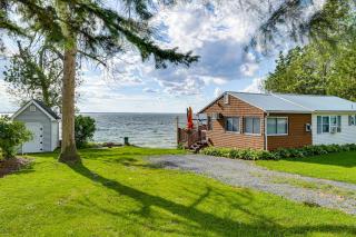 Sunset Views & Deck: Lake Champlain Cottage! - 7