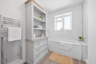2 Bed Flat 10mins Heathrow 1 Parking EV - 1