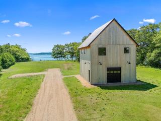 Layla at Salt Water Farm - Waterfront king suite with ocean views near Acadia & Bar Harbor - 8