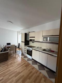 L Apartment - 1