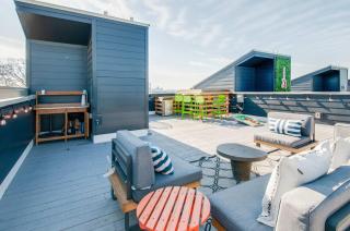 East Nash Lux - 13 Beds & City Views - 2