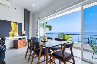 Dog-friendly ocean view penthouse & studio with a full kitchen & kitchenette - 5
