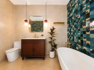 European Coziness in Bronzeville - 6