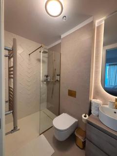 VOGH Olimp Premium Sea View Escape - 1