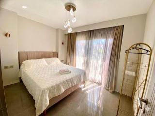 Kas Peninsula Breezy 1 bedroom Top Floor Apartment - 1