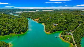 Lakefront Gem - Mtn Views - Hot Tub - Private Dock - Sevierville - 5