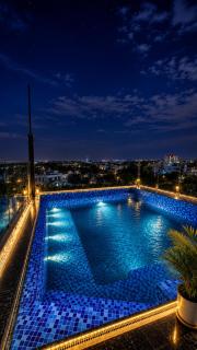 luxury Rooms with Rooftop Swimming pool Ratanada - 0