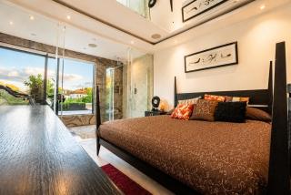 Design-Led 3-Bed Home with Garden, Hot Tub, Sauna & Parking - 6