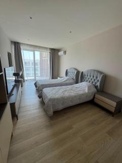 Sea Breeze Premium 2-BR Family Apartment with Pool View - 5