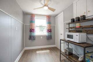 Spacious house in University heights - 8