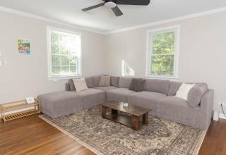 Cozy 3BR Home | 15 Min to Downtown Atlanta - 9