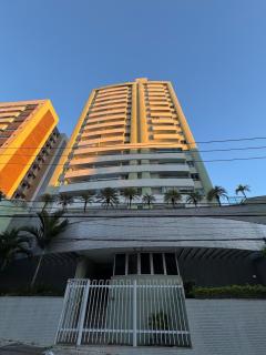 Modern Apartment - Pool, Gym and Garage - 8
