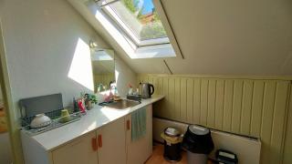 Holly's Guesthouse - 2