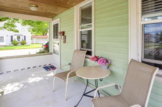 1 Mi to Water & Dtwn: Lake Erie Family Getaway - Sandusky - 2